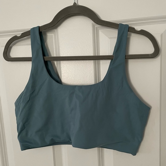 girlfriend collective Other - Girlfriend Collective Scoop Bralette in Lagoon